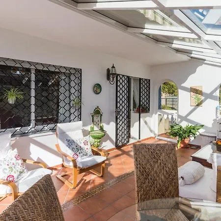 Bel-air. Villa
